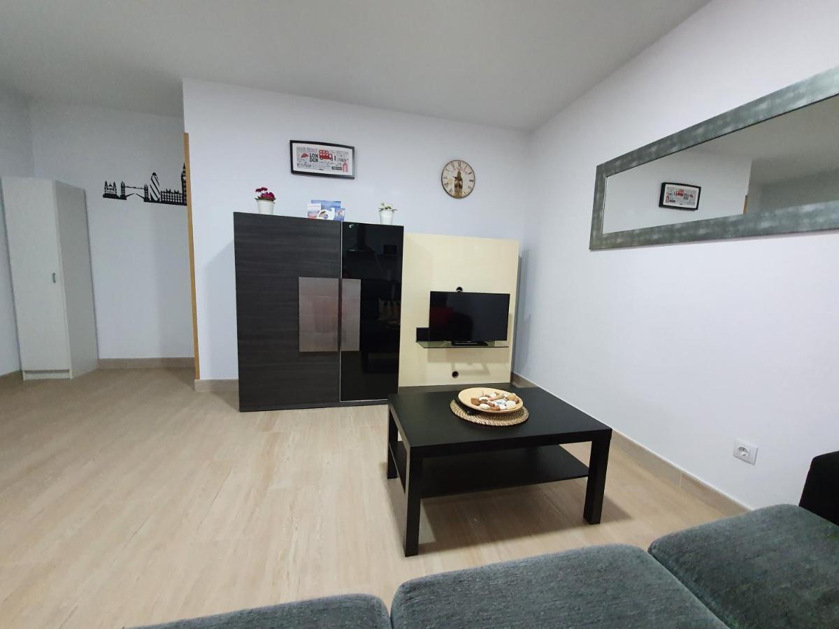 London - La Colina Apartment San Miguel de Meruelo Екстериор снимка